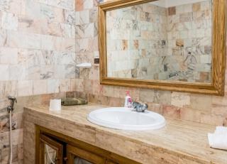 Chic Apartment in Casablanca with Shared Pool - 100 sqm - 2