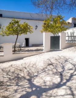 Charming house in Estepa, mountain view - 4