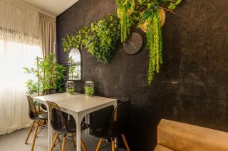 Avenue View Rooms - 1