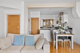 Keepers Cottage - Dartmouth Golf and Spa Resort - 1