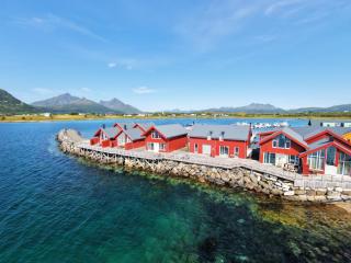Modern seafront cabin with sauna 8 mins to Leknes - 8
