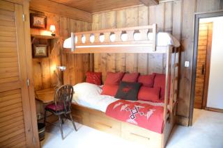Spacious cosy chalet with views of Mont Blanc - 2