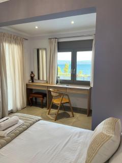 AMORÉA Jacuzzi Suites Evia - 4