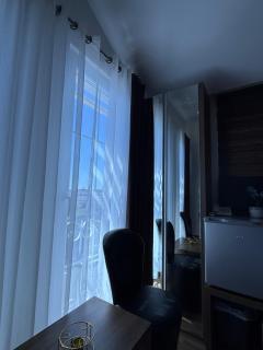 Hotel Golden - 4