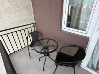 Heart of Batumi 2BR Modern & Stylish 2-6 guests - 8