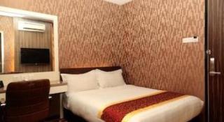 Golden Valley Hotel - 3