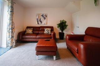 Spacious Luxurious Serviced Accommodation 2 - 6