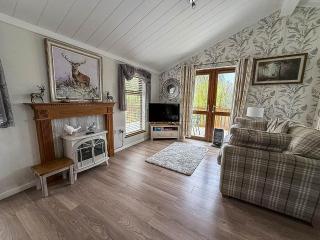 Stunning Lodge For Hire At Carlton Meres In Suffolk Ref 60013M - 1