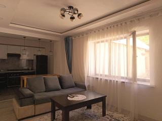 Nanik Hostel - 2