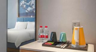 Magnotel Hotel Dongxing Guomen Port - 2