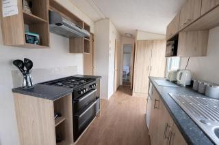 Lovely 6 Berth Caravan For Hire At Barmston Beach Holiday Park Ref 62062Hc - 3