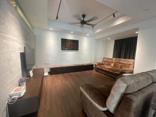 Villa di Taman Cheng 5 bedroom private pool - 2