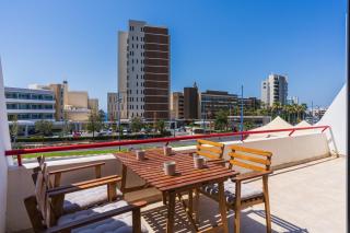 2BR Modern Apt. w/pool & parking 500m From Beach - 5