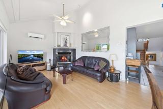 Spa Pool table & Lakefront - Maison aux Renards - 6