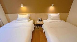 7 Days Inn Chongqing Shapingba Pedestrian Street High-speed Railway Station - 4