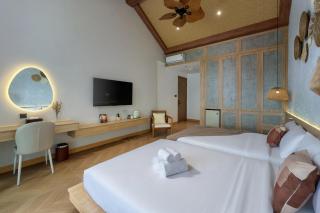 GiaLinh Villa - Riverside Villa 4BR Private Salt Pool - 2