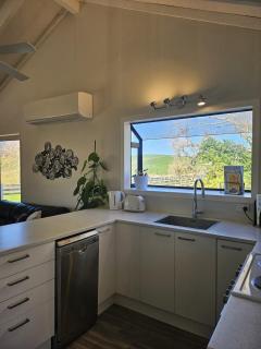 Rolling Hills Cottage - 4