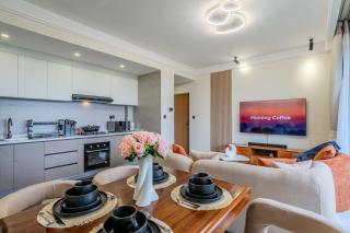 Urban Nest Westlands - Riverside Arboretum Views, Pool & Gym - 4