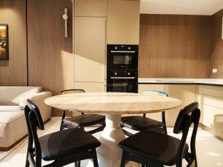 Luxury 1BR & Patio in Piano House TLV By SweetyGuest - 1