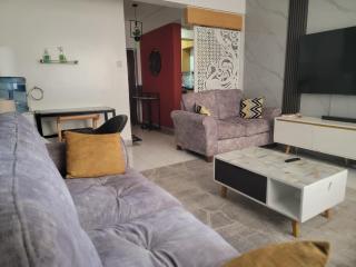Dero'S House Apartments - 1