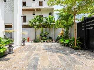 YUSETH Private Villa - 8