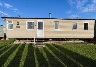 Homely 8 Berth Caravan At Harts Holiday Park In Kent Ref 74018B - 9