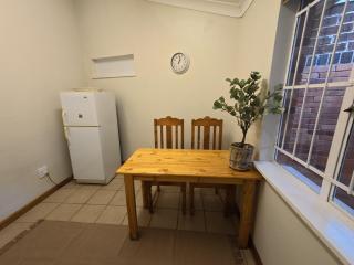 Glendale Cottage - 2