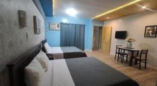 Nikitas Place and Hotel - 4