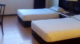 Kingston Hotel - 1
