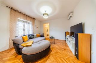 Flexible SelfCheckIns Zagreb 277 - 2 Bedroom Apartment - Backyard - Parking - Zagreb - 0