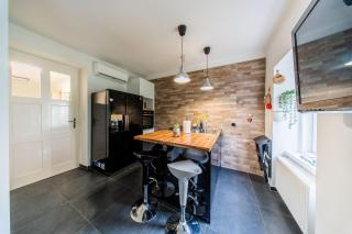 Flexible SelfCheckIns Zagreb 277 - 2 Bedroom Apartment - Backyard - Parking - Zagreb - 8