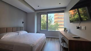 Andis Hotel Style Suite, Central Tirana - 8