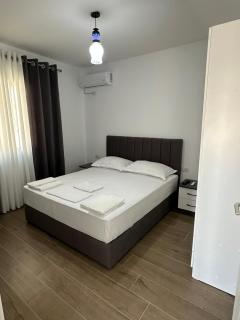 Arval Rooms - 2