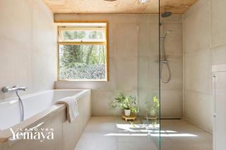 Sfeervolle groepsaccommodatie met sauna, privémeer en diverse groepsruimtes midden in de natuur - 5