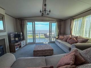 Beautiful Caravan With Stunning Sea Views At Haven Hopton Ref 80001H - 2