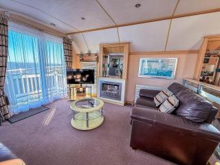 Luxury Caravan For Hire At Hopton Holiday Park With Full Sea Views Ref 80010H - 7