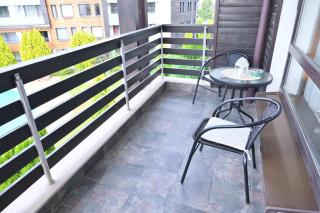 Aspen Suites Cozy Studio with Balcony & Pool by Flat Manаger - 7