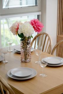 Modern Apartment with Air Conditioning and Parking by Renters Prestige - 2
