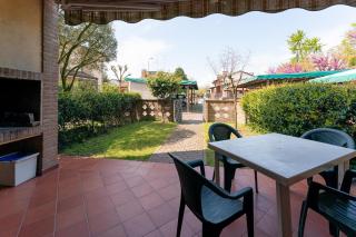 Villa Verga abitazione al piano terra con giardino - 4