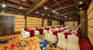 Lijiang Golden Path Hospitality Hotel - 1