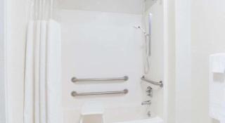 Travelodge by Wyndham Parkersburg - 1