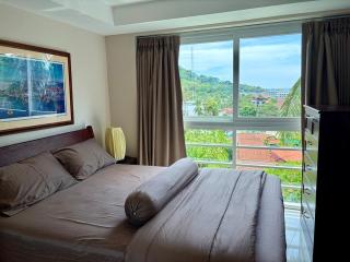 Kata Ocean View Amazing Balcony Retreat - 0