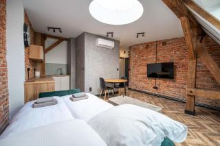 Saint Catherine Apartments - 0