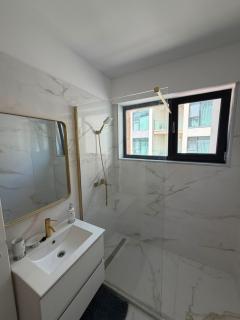 Astoria Luxury Apartment Mamaia Sat - 5
