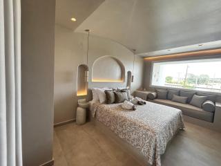 Calliopes by the sea boutique suites - 2