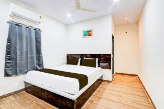 Hotel O RB @ KOMPALLY - 0