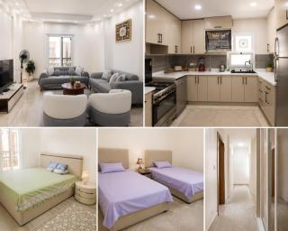 Luxury 2BR Apartment Latin District - 9