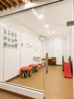 Affordable stay with 2 bedbunks - 6