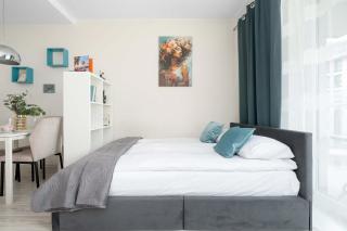 Cozy Studio Near the Wisla River with Balcony by Noclegi Renters - 3