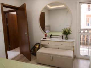 Luxury 2BR Apartment Latin District - 6